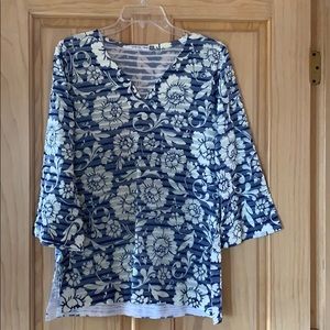 Beautiful Whimsy Rose Tunic Top